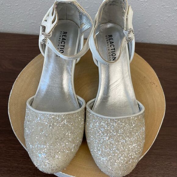 Kenneth Cole Reaction Sarah Shine Heels Size 1M EUC - Picture 2 of 7